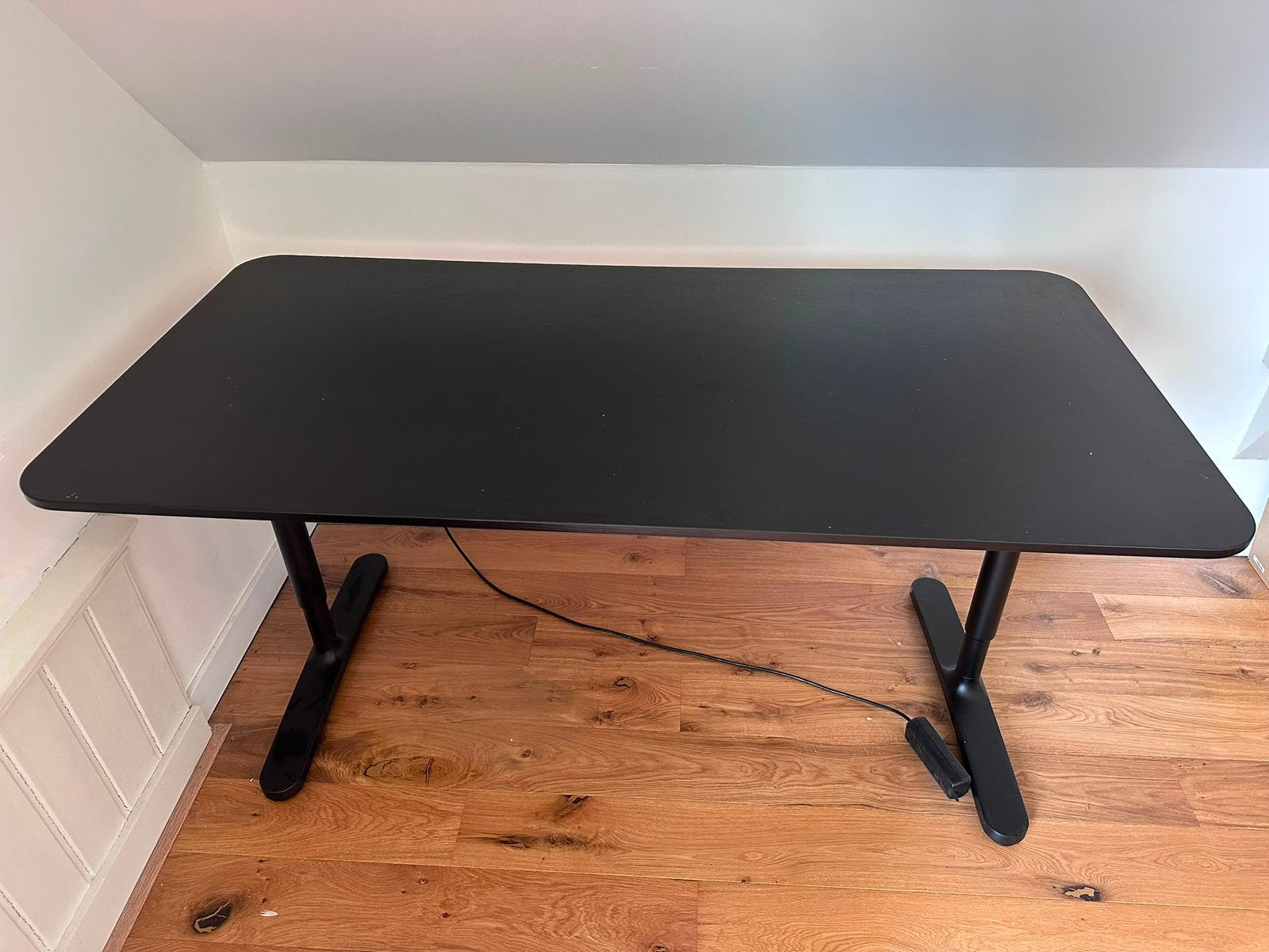 IKEA Bekant bureau - Zwart, Ophalen, Zwart, 60 cm, 140 cm