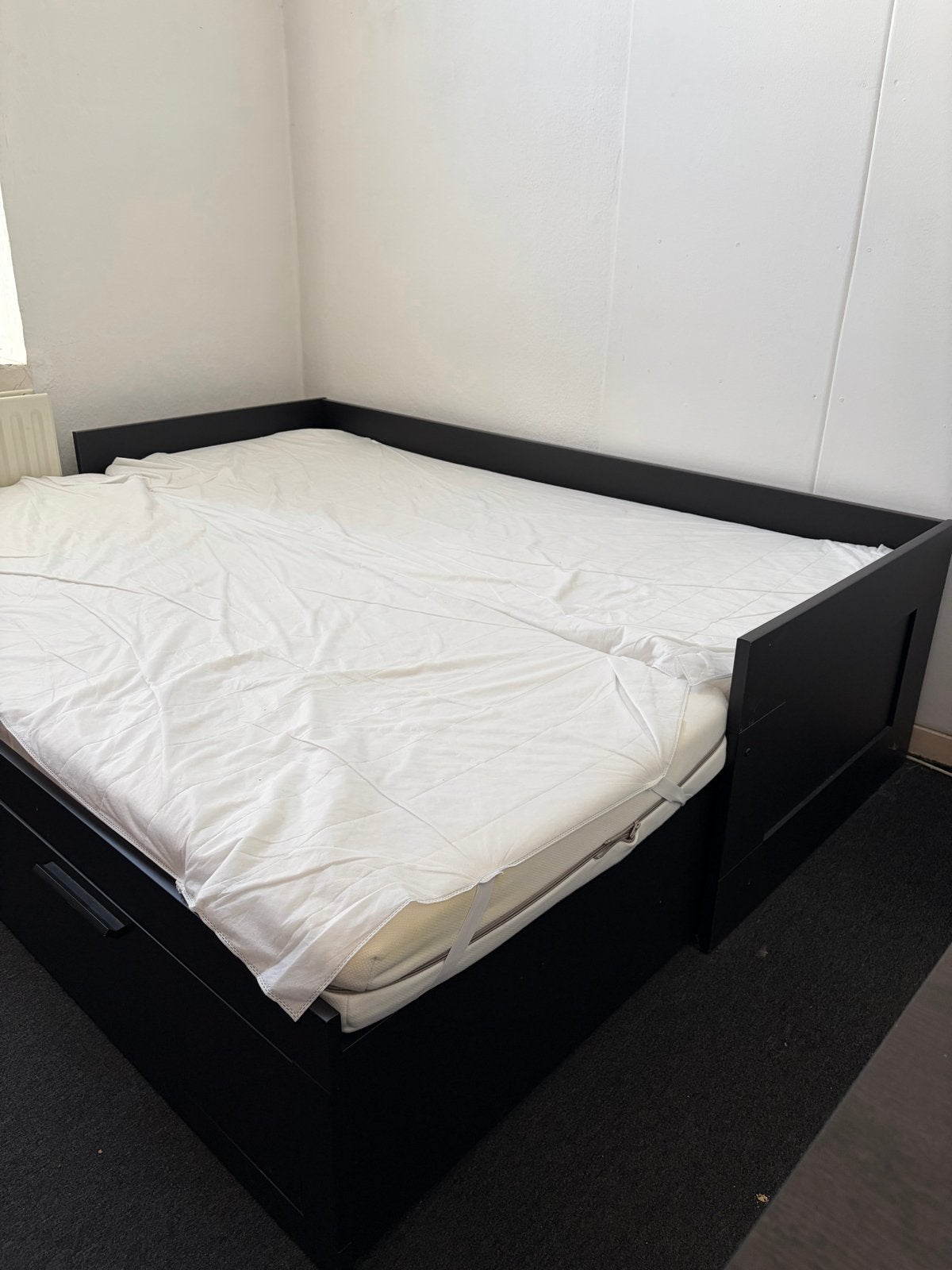 Zwart (Ikea Brimnes) uitschuifbaar bed met lades, Ophalen, Zwart, Tweepersoons, 200 cm