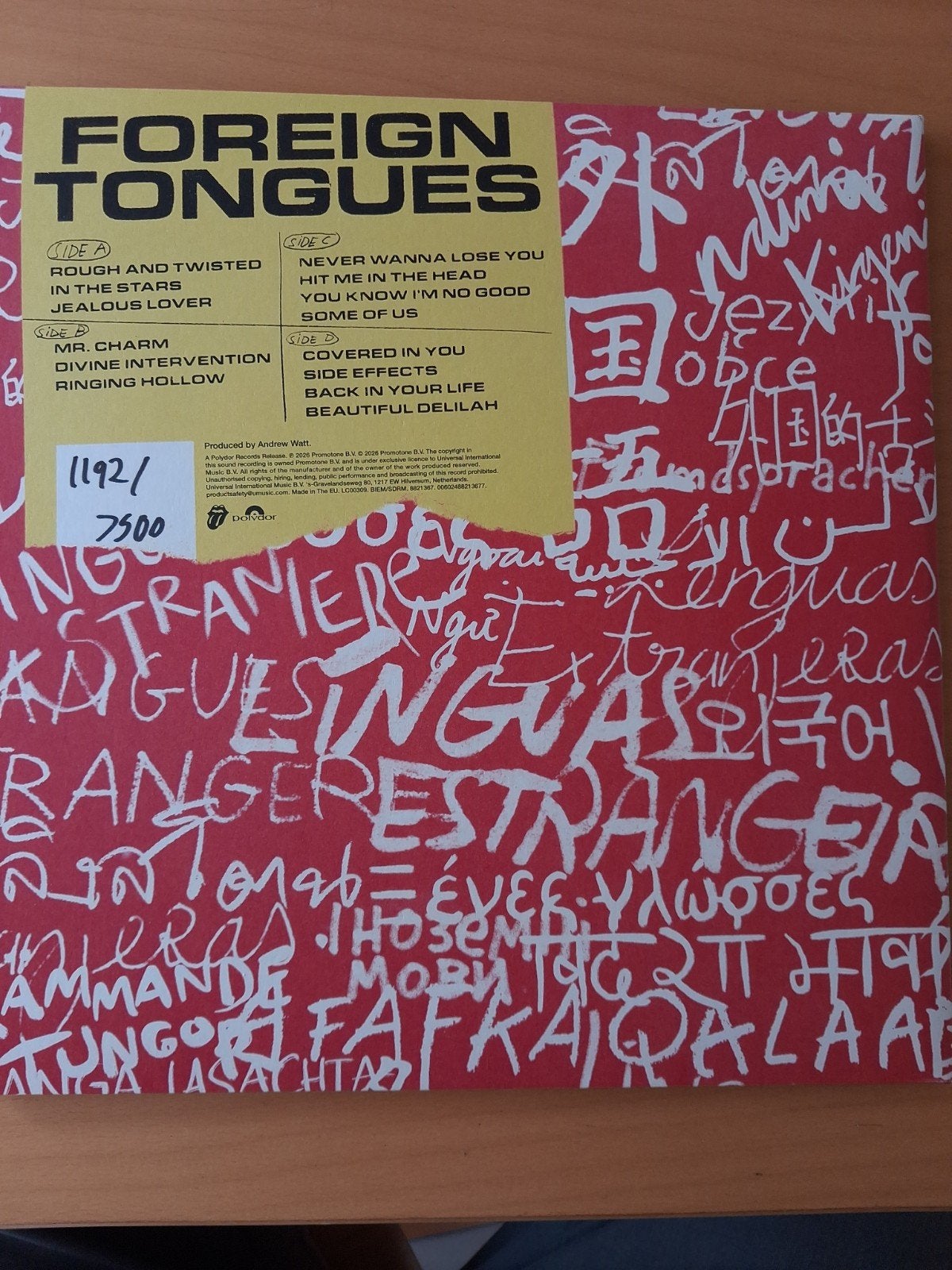 Foto 3 van Rolling Stones - Foreign Tongues Limited Edit Blood Records