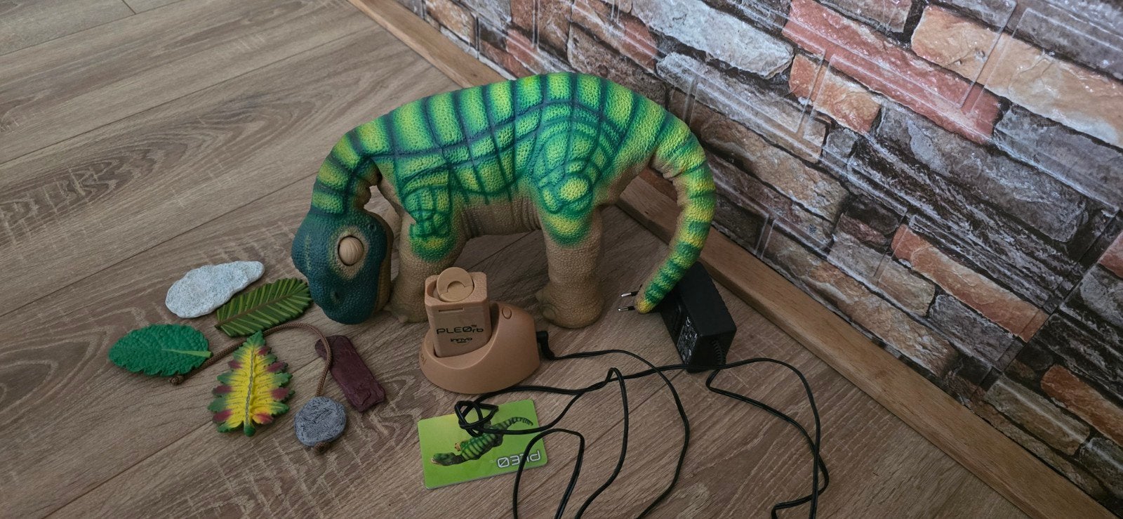 Pleo Dino Robot met Doos - Interactieve Robotdinosaurus, Ophalen of Verzenden, Zo goed als nieuw