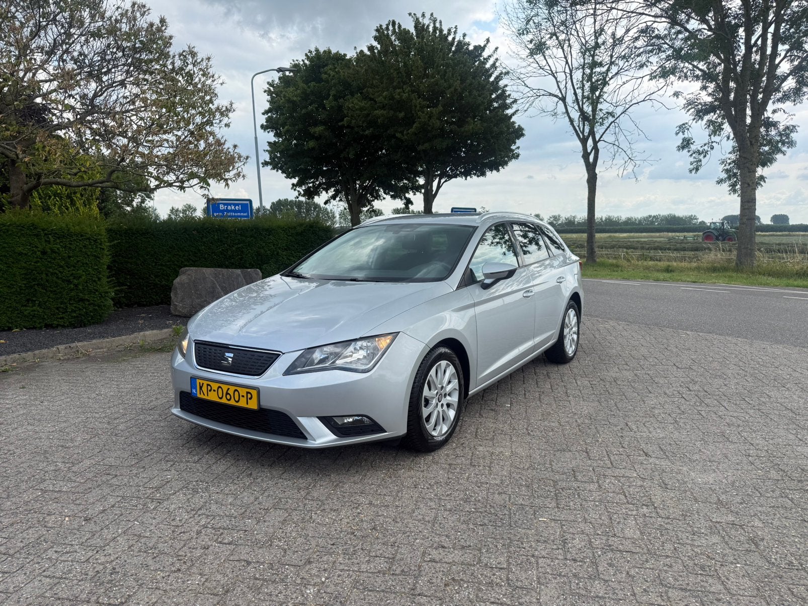 Seat Leon 1.0 Ecotsi 115PK ‘16 Grijs PDC/CLIMA/NAVI/TREKHAAK, Auto's, Seat, Voorwielaandrijving, Stof, Leon, 610 kg
