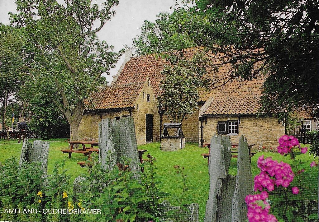 Ameland oudheidskamer ansichtkaart ( 710 ) ( 5 ) gelopen, Ophalen of Verzenden, 1980 tot heden, Gelopen, Waddeneilanden