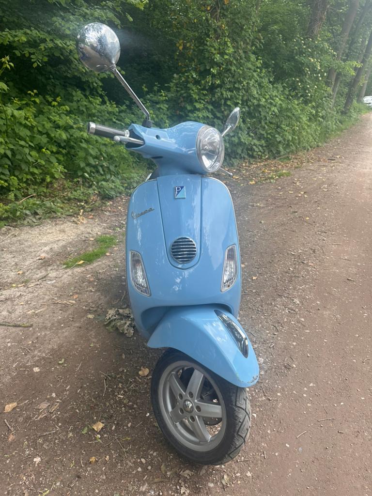 Vespa LX50 4t4v, Fietsen en Brommers, Scooters | Vespa, Gebruikt, Vespa LX, Maximaal 45 km/u, Benzine, Ophalen