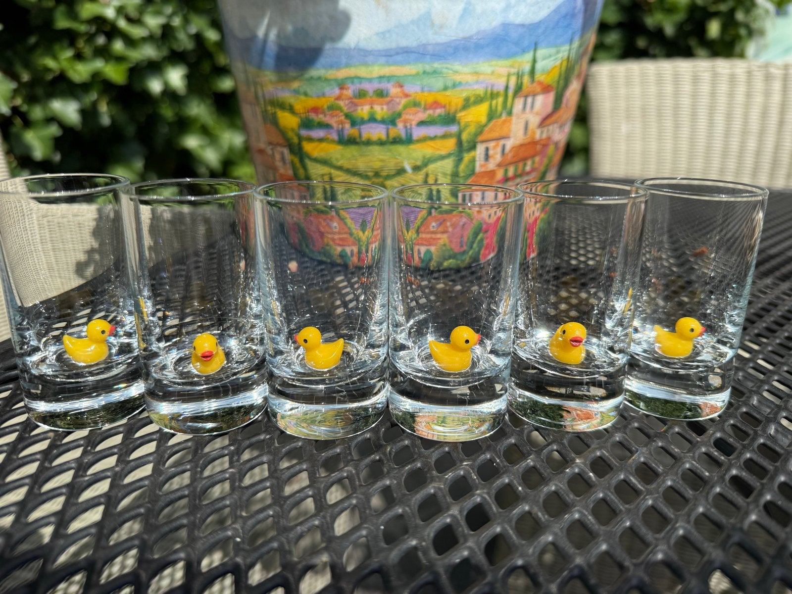 6 Shotglaasjes met eendjes - NOG EENDJE DAN !!!, Ophalen of Verzenden, Gebruikt, Glas, Meerkleurig