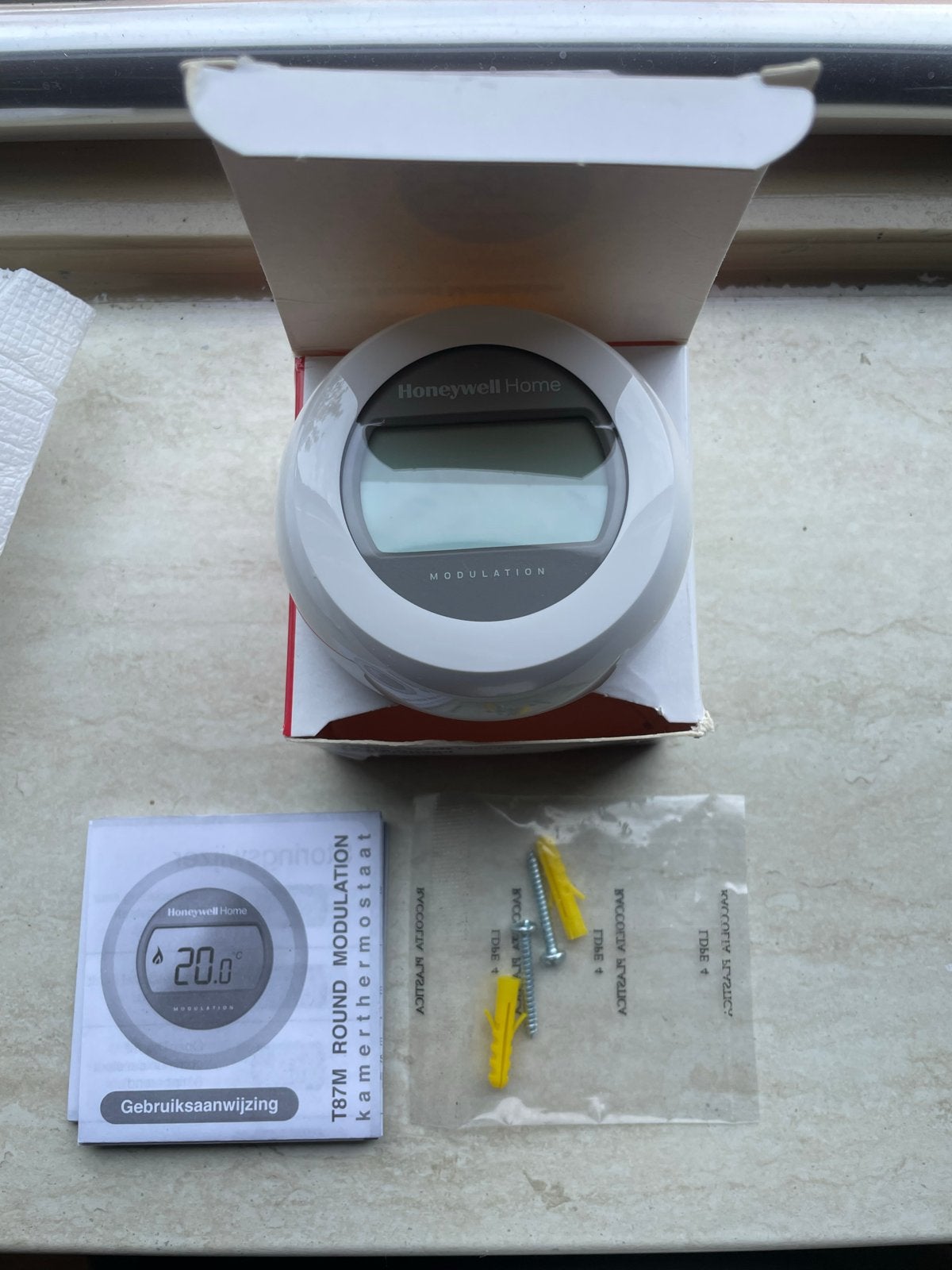 Honeywell Home T87M Round Modulation Kamerthermostaat, Doe-het-zelf en Verbouw, Ophalen of Verzenden, Slimme thermostaat, Nieuw