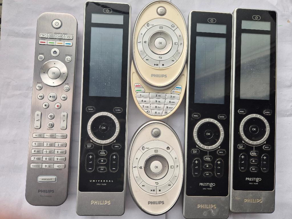 div . PHILIPS afstandsbedieningen, Gebruikt, Tv, Ophalen of Verzenden, Origineel
