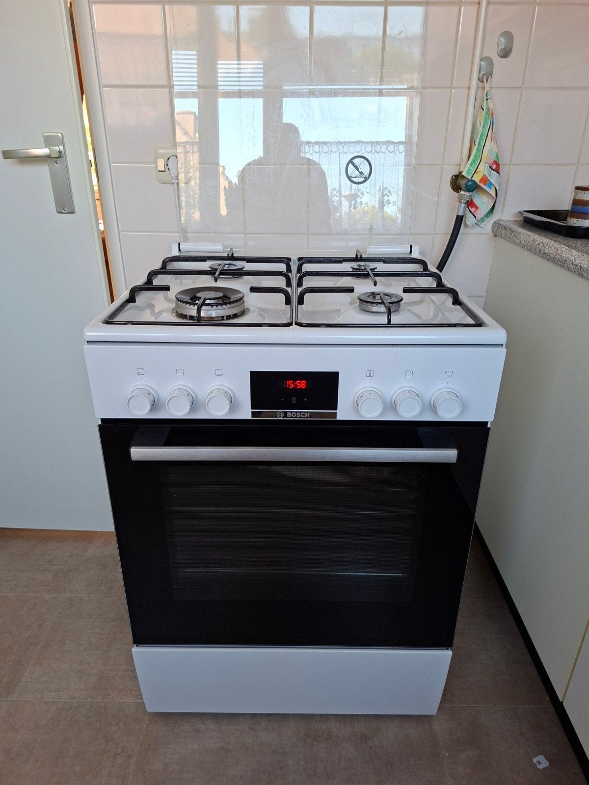 Bosch HXN391H20N Gasfornuis met Oven - Zo goed als nieuw, Witgoed en Apparatuur, Ophalen, 60 cm of meer, 4 kookzones, Zo goed als nieuw