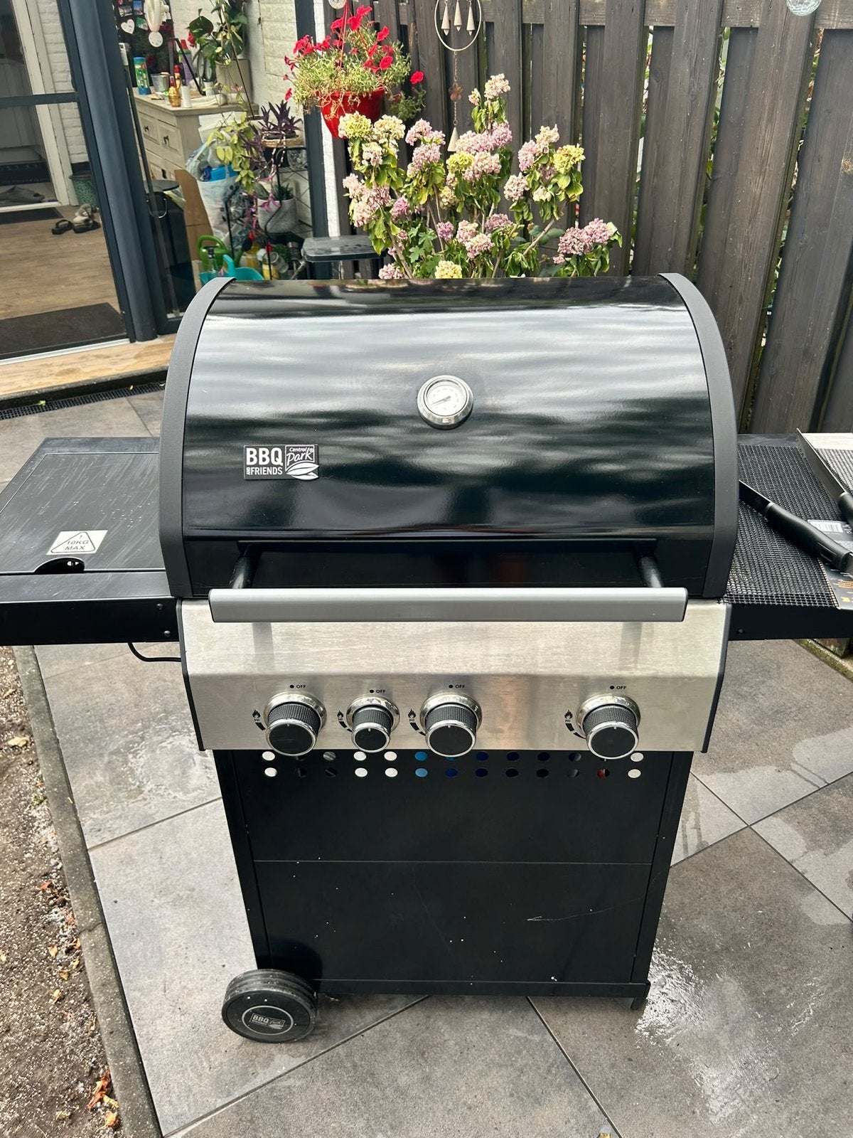 BBQ Central Park Zo goed als nieuw INCL. GASFLES!, Ophalen, Zo goed als nieuw