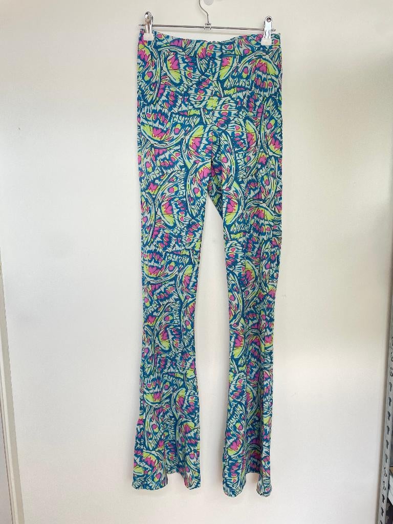 Studio Amaya pull on broek maat XS flaired retroprint roze, Kleding | Dames, Broeken en Pantalons, Zo goed als nieuw, Maat 34 (XS) of kleiner