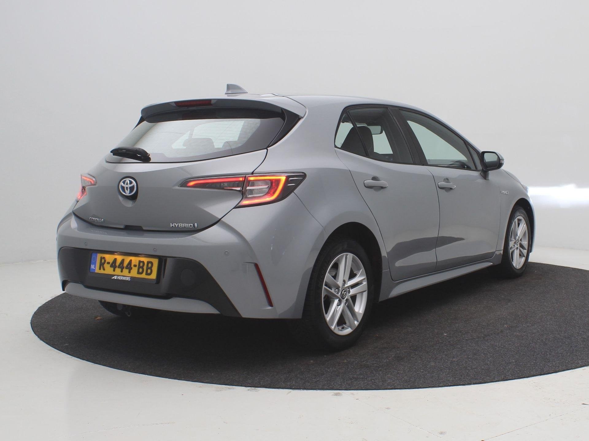 Toyota Corolla 1.8 Hybrid Active Automaat / Apple CarPlay &, Auto's, Gebruikt, 4 cilinders, Corolla, 122 pk