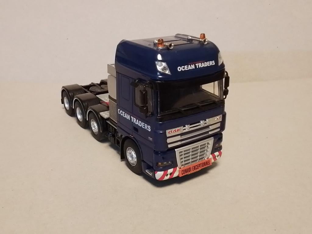 Te koop WSI DAF XF 8x4 trekker Ocean Traders, Ophalen of Verzenden, Zo goed als nieuw, Bus of Vrachtwagen, Wsi