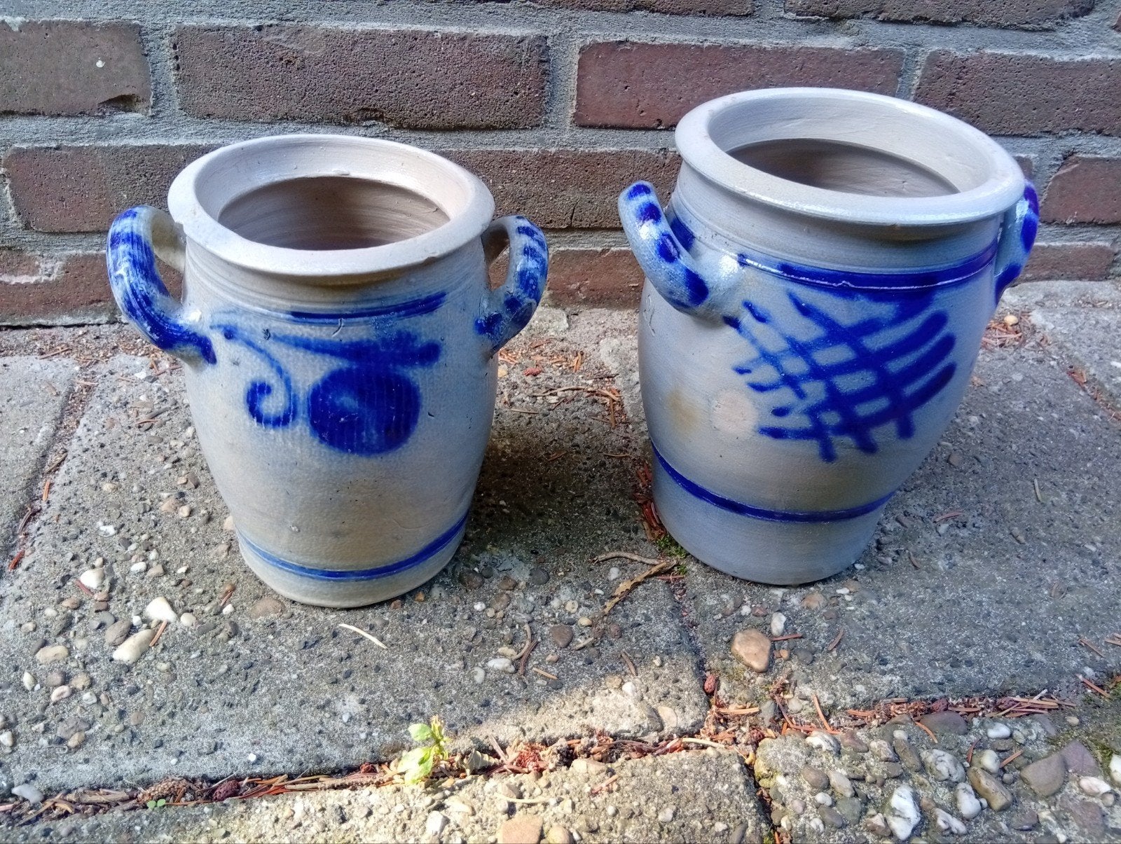 2  kleine Keulse potten met blauw decor, vintage, Antiek en Kunst, Antiek | Keramiek en Aardewerk, Ophalen