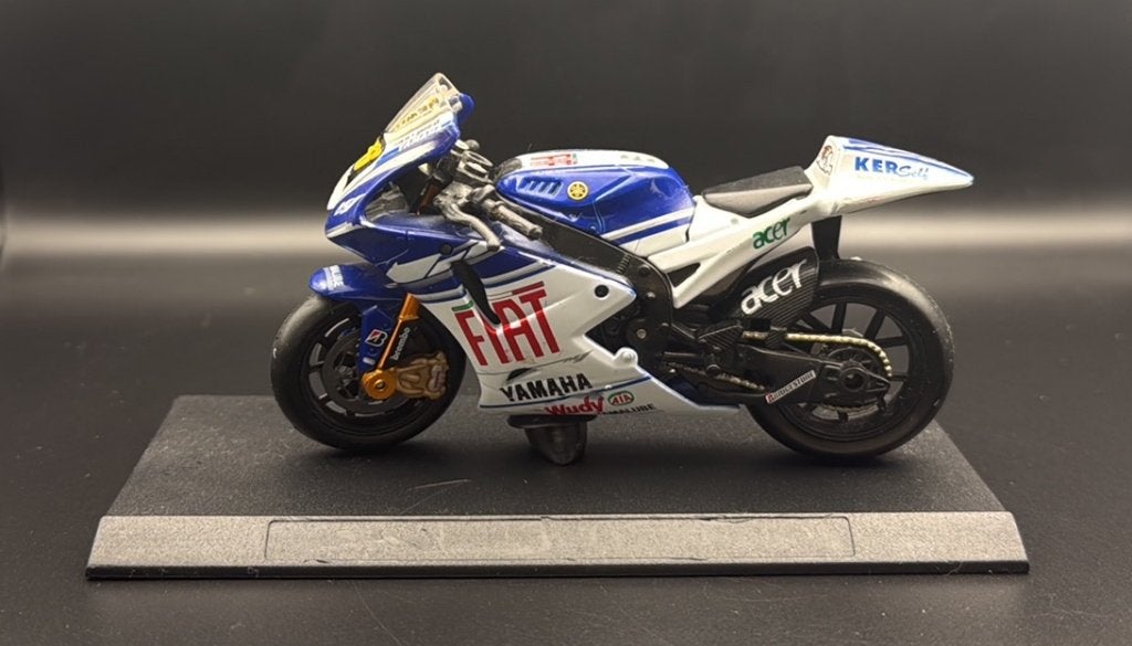 Yamaha YZR-M1 Valentino Rossi MotoGP 2008 Schaal 1:18, Ophalen of Verzenden, Zo goed als nieuw, Motor, Overige merken