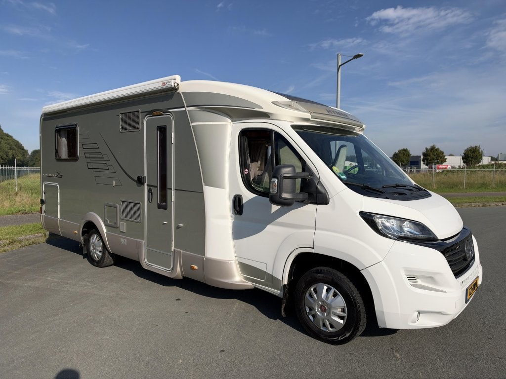 Hymer Exclusive Line 698 CL Queensbed, Buitenlamp, Ringverwarming, Fiat, 7 tot 8 meter