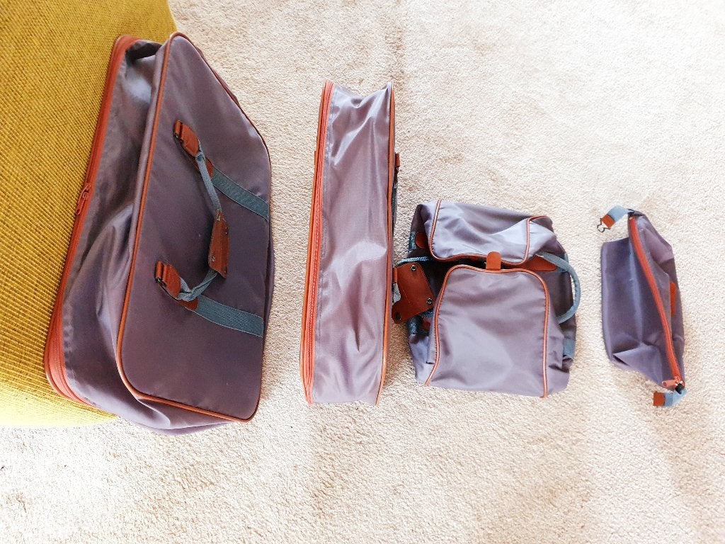 fraaie 4-Delige REISTASSENSET ONGEBRUIKT  NIEUWSTAAT, 30 cm of meer, Bruin, Minder dan 35 cm, Ophalen of Verzenden