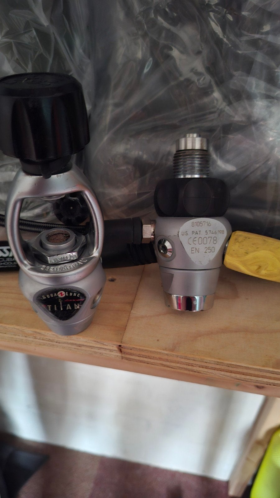Gezocht aqualung Titan 1e en 2e trap onderdelen  Regulator, Ophalen of Verzenden, Gebruikt, Overige typen