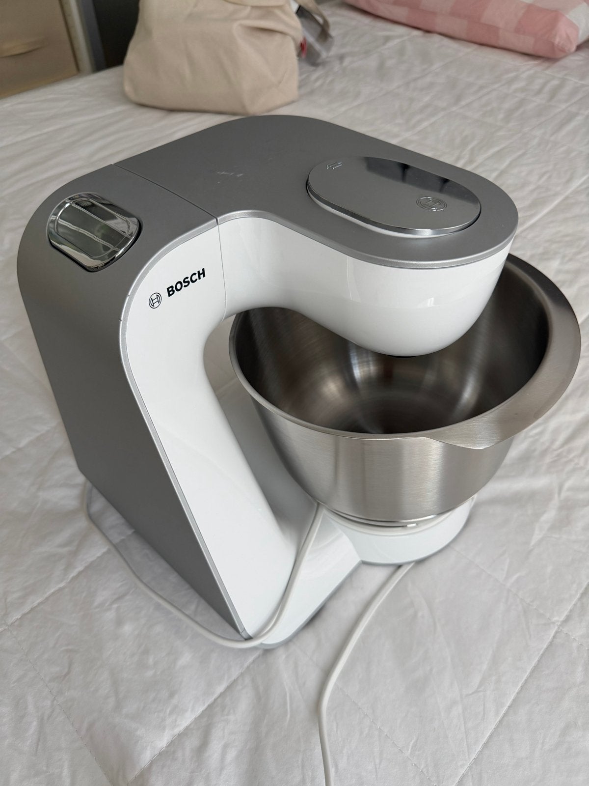 Bosch MUM54240/02 Keukenmachine met accessoires, 3 tot 4 liter, Ophalen of Verzenden, Zo goed als nieuw, 3 snelheden of meer