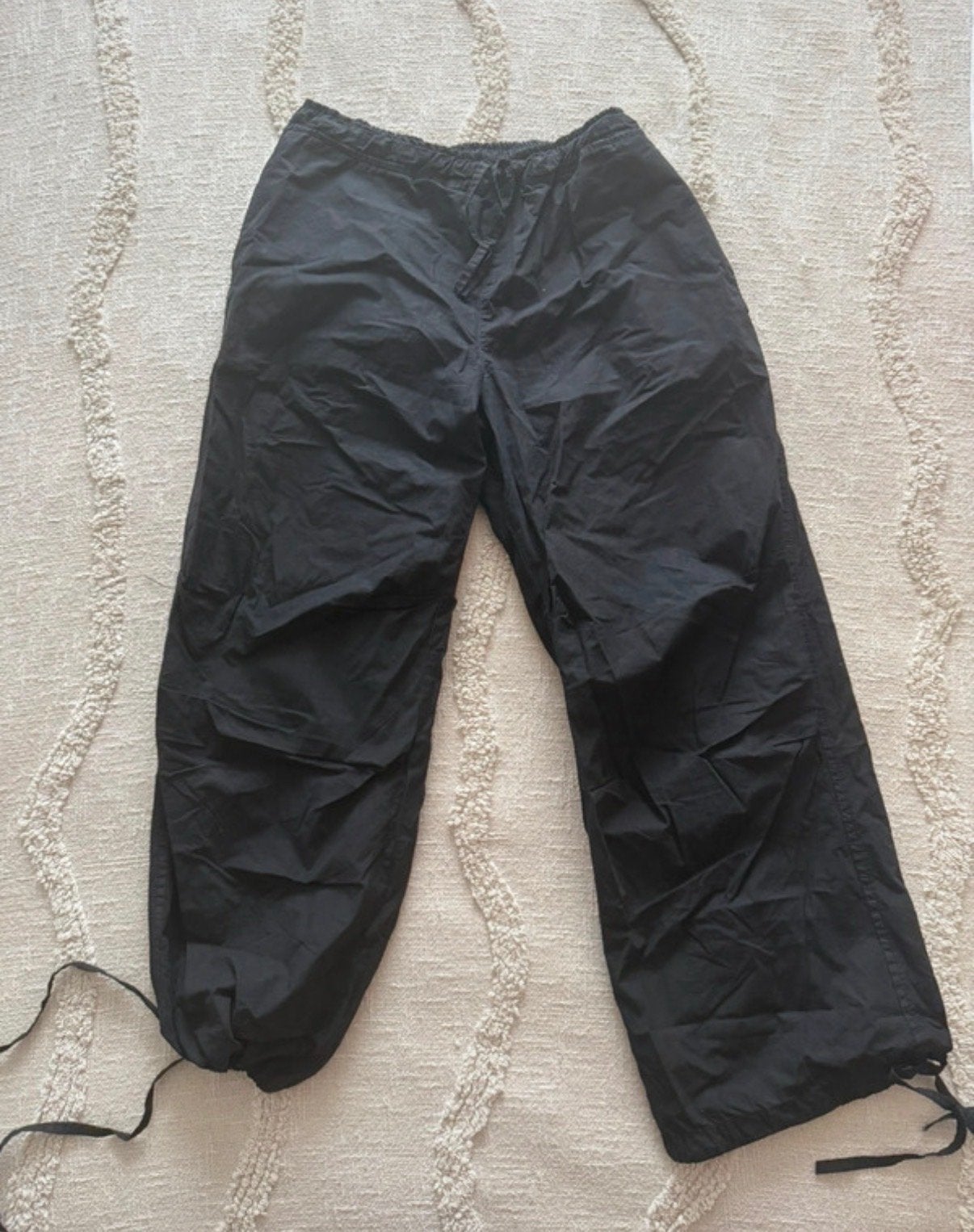 Zwarte wijde broek met trekkoord - Maat L, Ophalen, Zwart, Maat 42/44 (L), Zo goed als nieuw