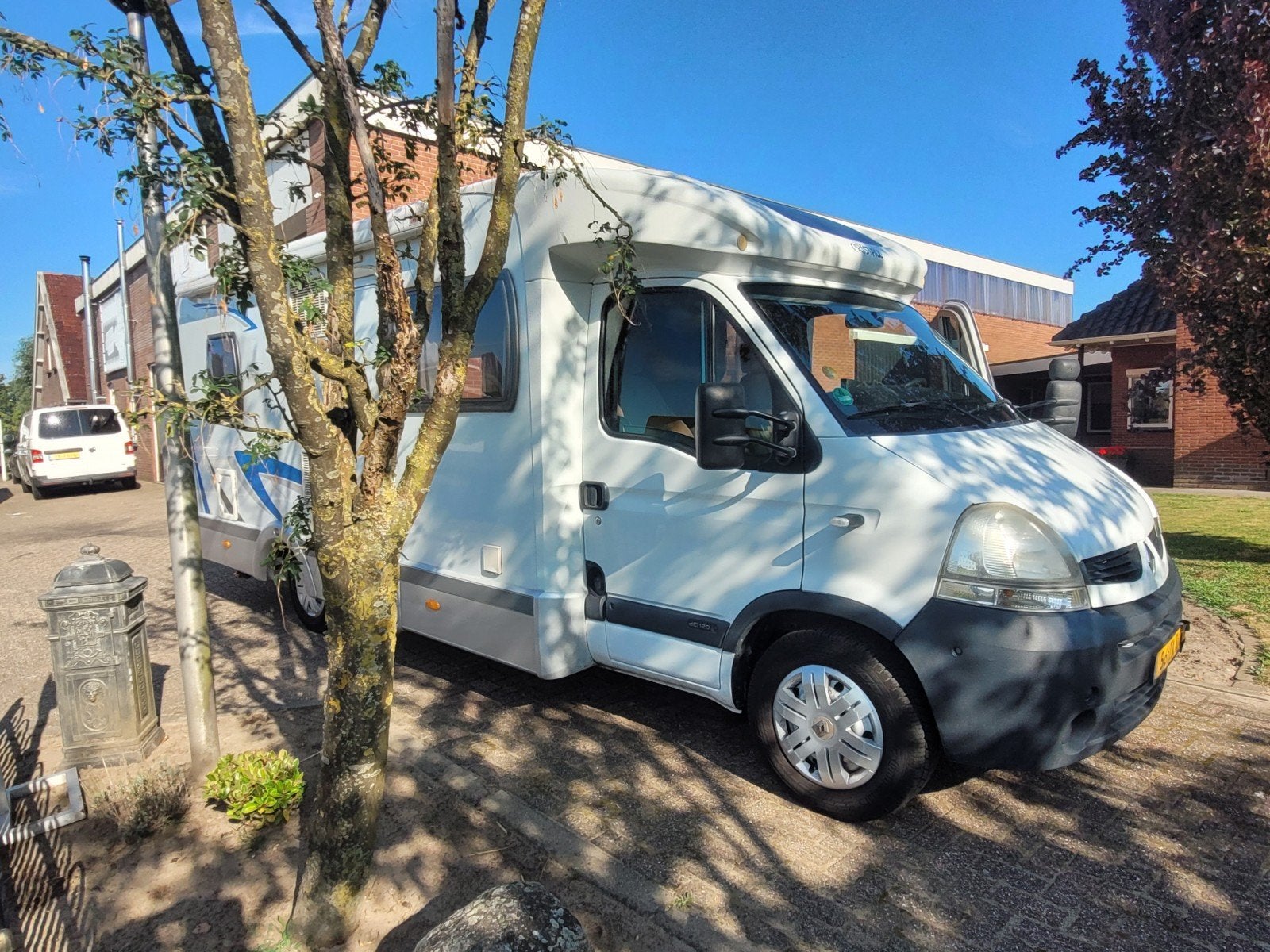 Mooie ruime Cristall camper bj 2007 met dakairco en fransbed, Caravans en Kamperen, Campers, Overige merken, Ringverwarming, 6 tot 7 meter