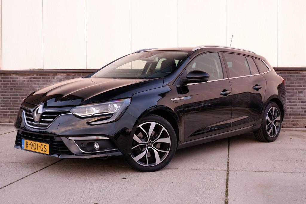 Renault Mégane Estate 1.3 TCe Bose 163pk | Trekhaak | Camer, Auto's, Gebruikt, 4 cilinders, 715 kg, Leder en Stof
