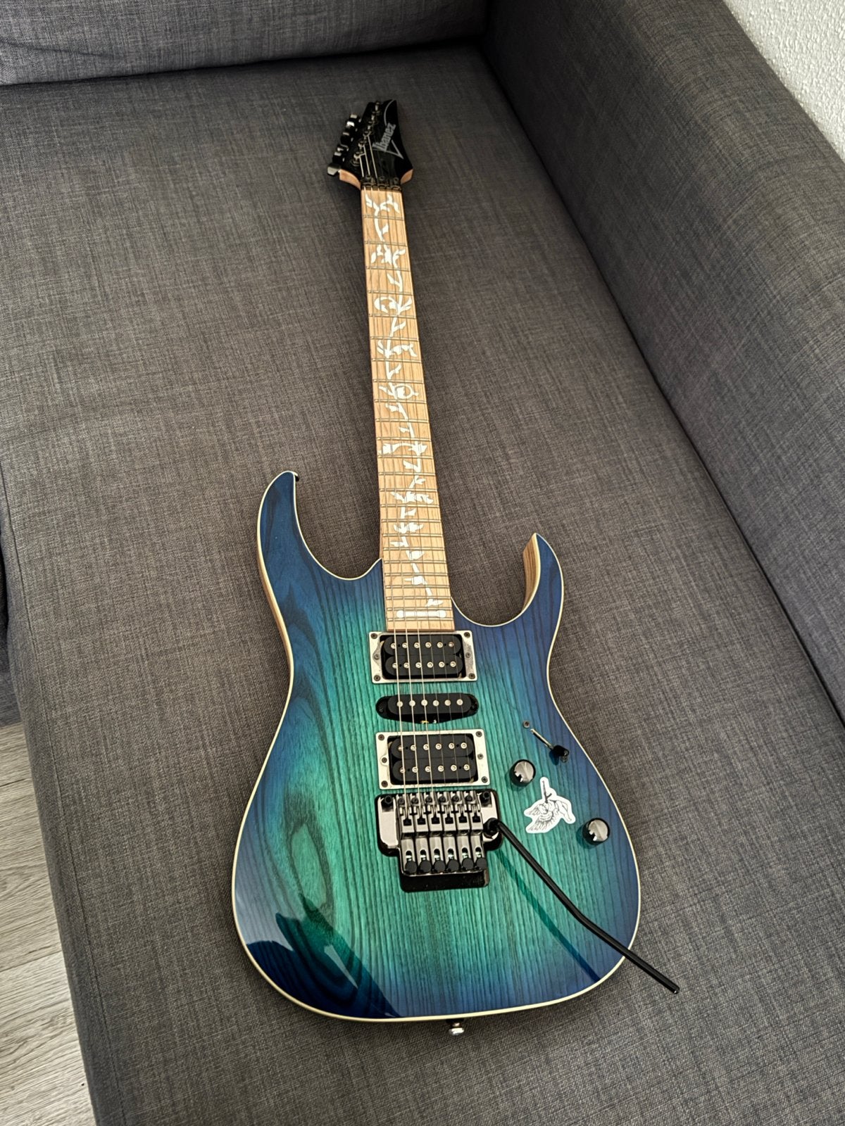 Ibanez RG370AHMZ, Ophalen, Zo goed als nieuw, Solid body, Ibanez