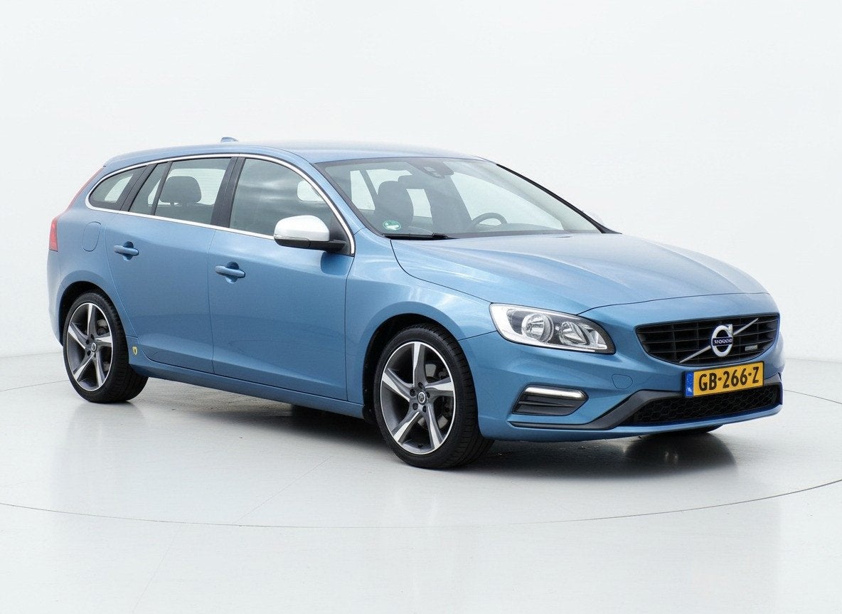 Volvo V60 1.6 T3 R-Design|Cruise|Navi|Clima|Parkeersensoren, Voorwielaandrijving, Gebruikt, 4 cilinders, 150 pk