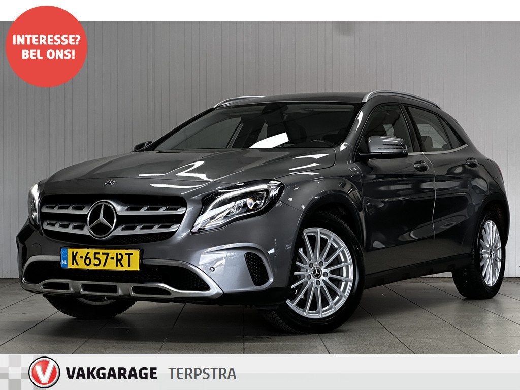 Mercedes-Benz GLA 180 Premium Plus/ Automaat/ Camera/ Sports, Auto's, Mercedes-Benz, Gebruikt, 4 cilinders, 715 kg, 122 pk