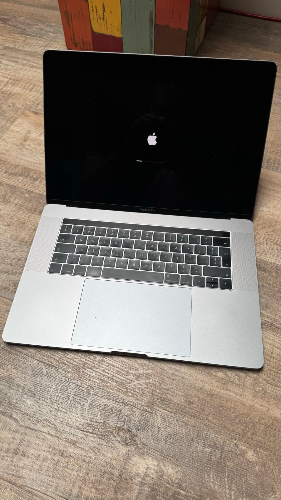 MacBook Pro 15" (2016, Touch Bar) – i7, 16GB RAM, 512GB SSD, Computers en Software, Apple Macbooks, MacBook Pro, Gebruikt, Ophalen of Verzenden