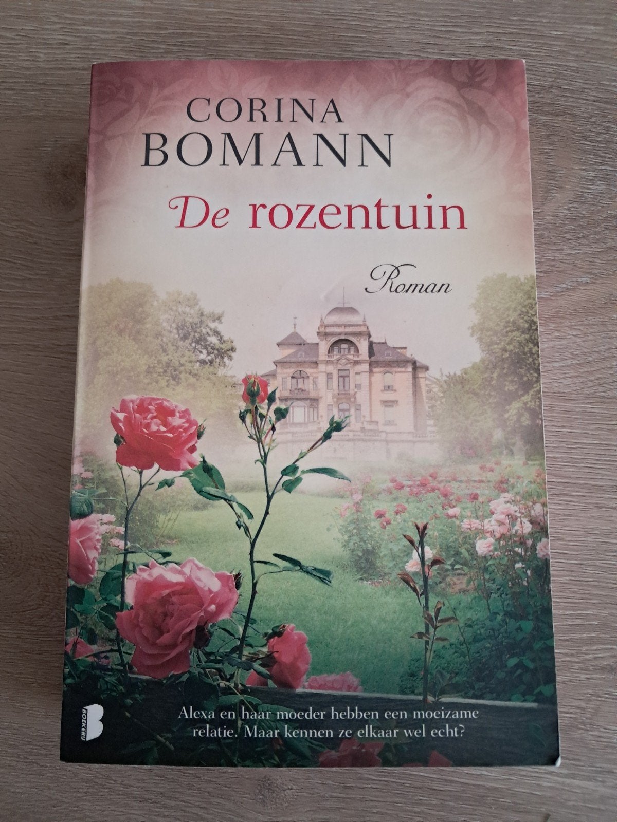 Corina Bomann - De rozentuin, Ophalen of Verzenden, Zo goed als nieuw, Corina Bomann, Nederland