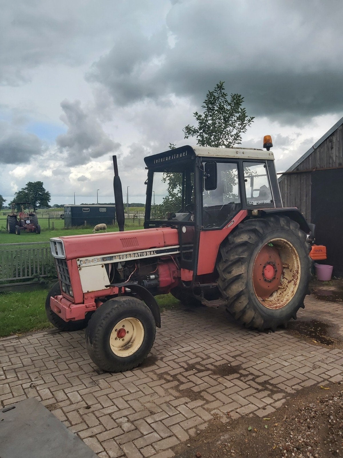 international 844s comfort 2000 cabine, Ophalen, Gebruikt, 80 tot 120 Pk, Case IH