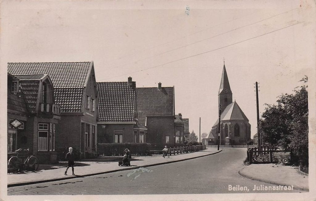 702-420-029 Beilen Julianastraat, Verzamelen, Ansichtkaarten | Nederland, Verzenden, Voor 1920, Drenthe
