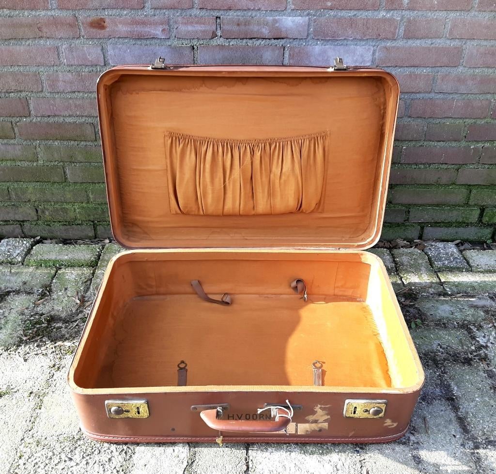 Vintage koffer met erg mooie voering. 65 x 43 x 23 cm., Ophalen of Verzenden