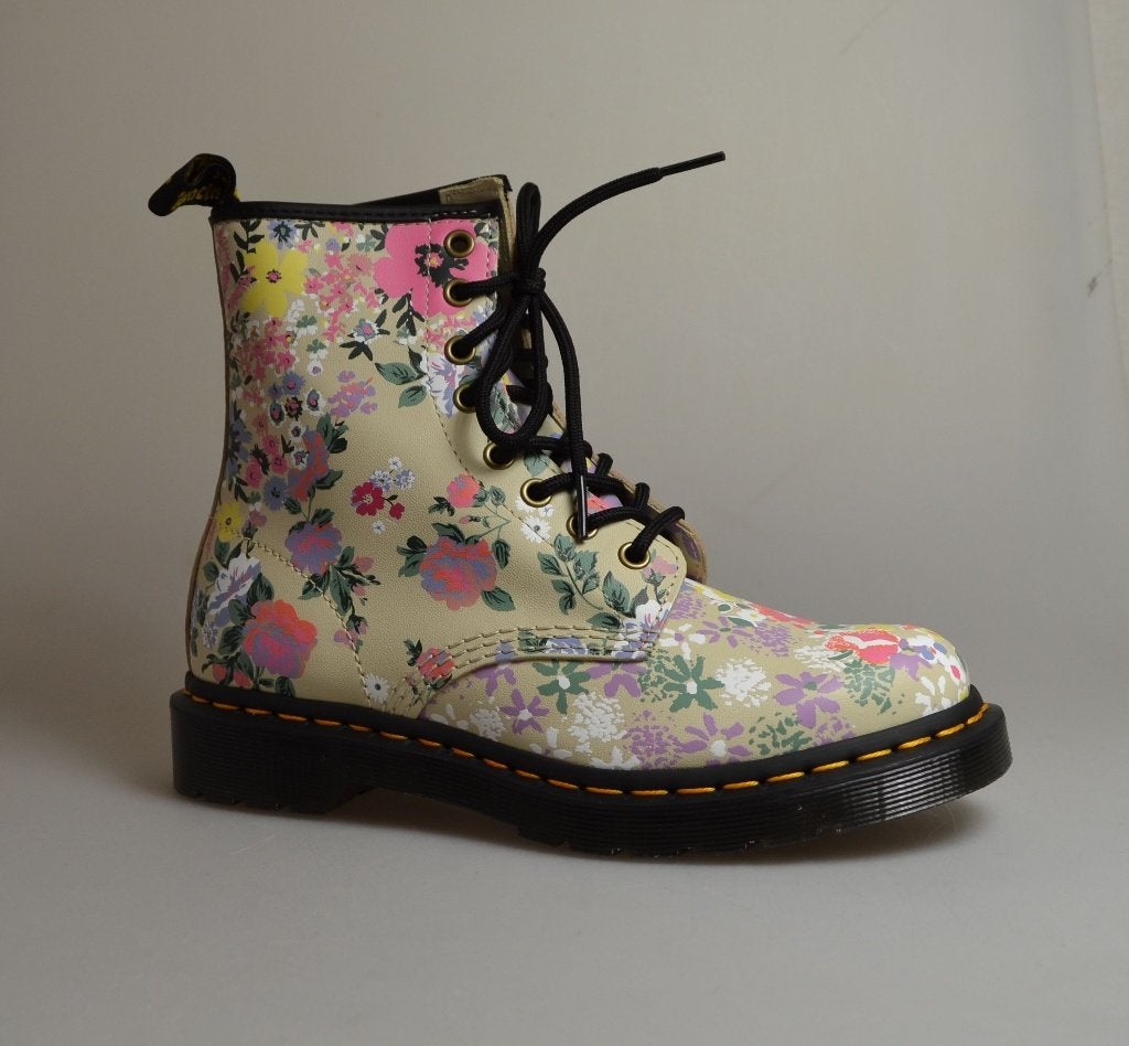dr martens 1460 floral beige maat 36, 37, 38, 39, 40 en 42, Beige, Lage of Enkellaarzen, Nieuw, Ophalen of Verzenden