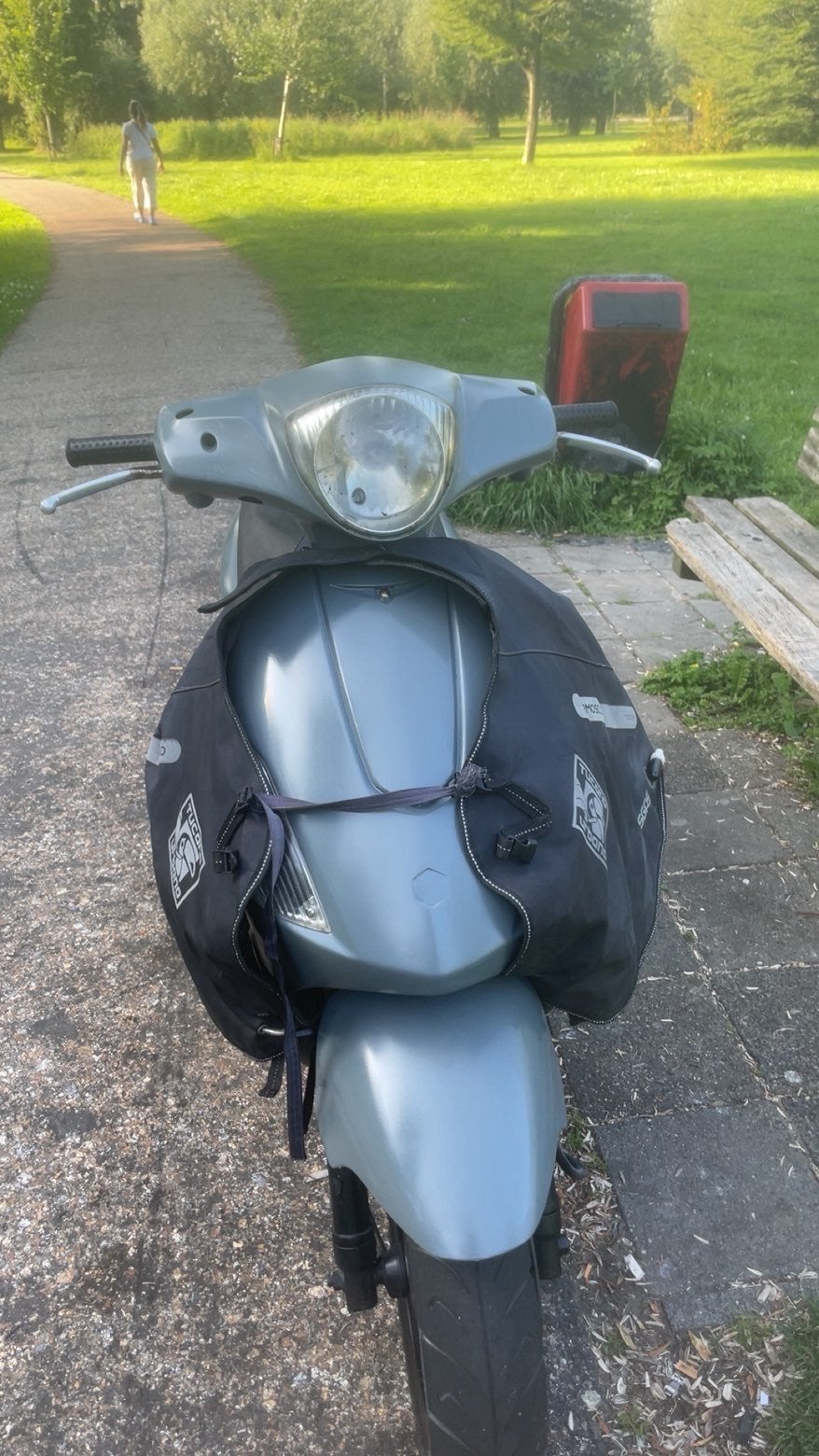 Piaggio fly 4 takt, Ophalen of Verzenden, Zo goed als nieuw, Benzine, Overige modellen