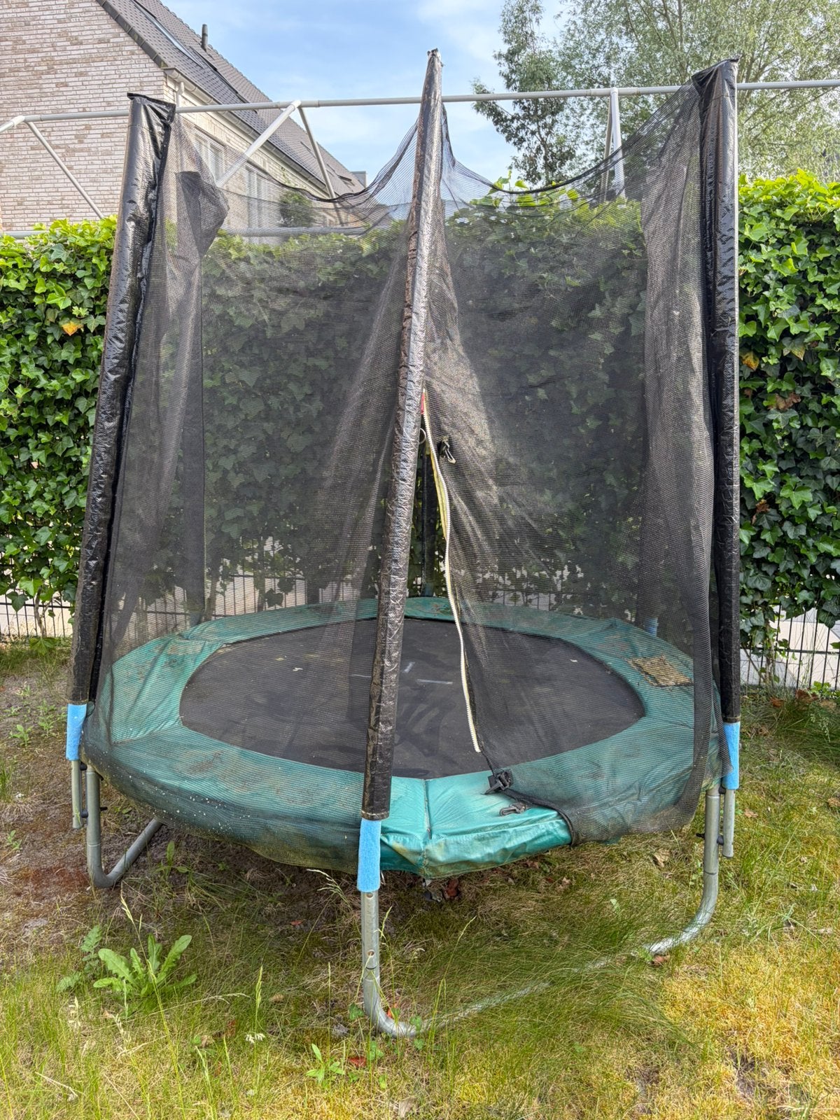 Trampoline for outside used, Kinderen en Baby's, Speelgoed | Buiten | Trampolines, Gebruikt, Ophalen