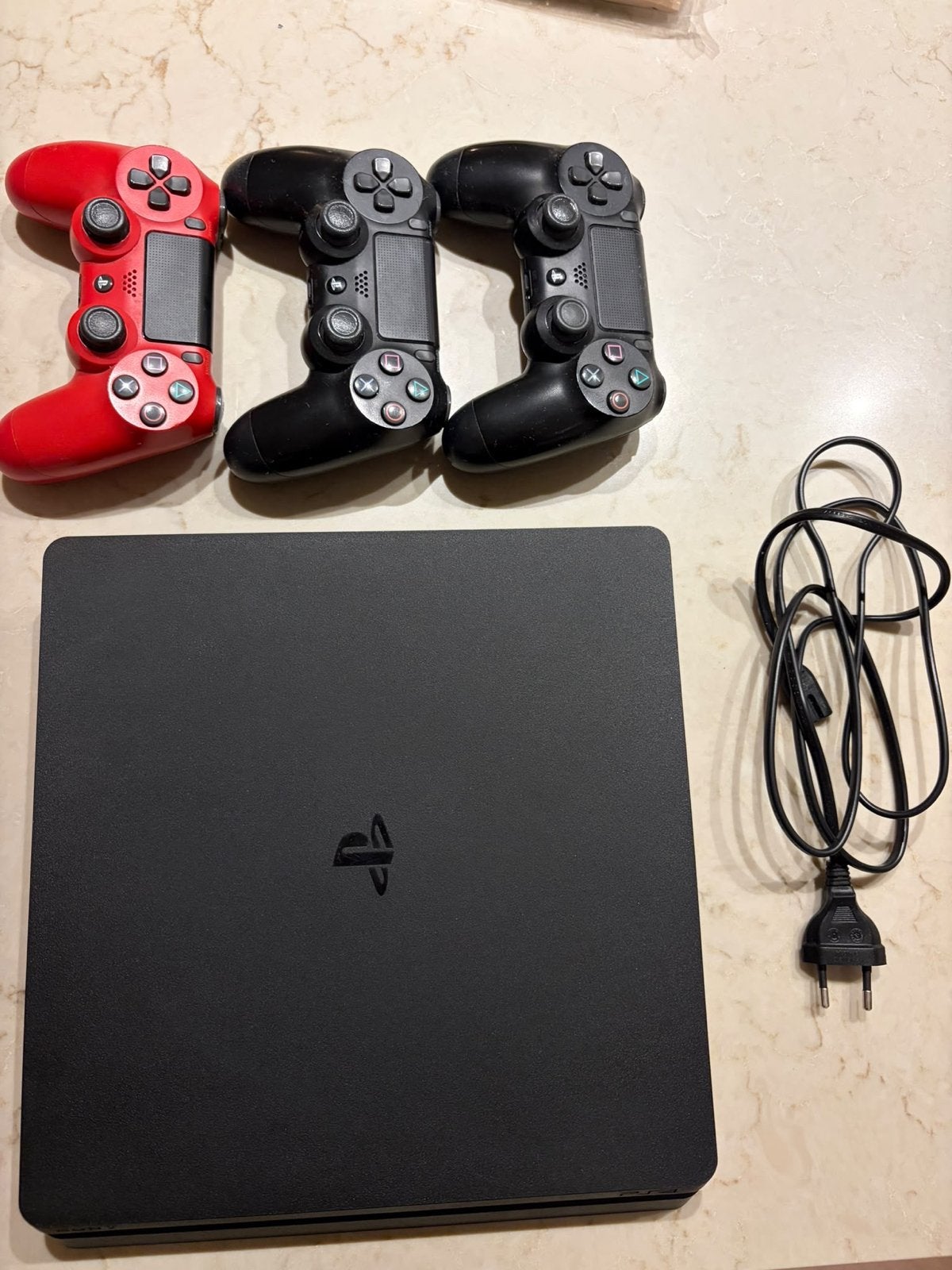 PlayStation 4 Slim 1TB met 3 controllers en games, Ophalen, 1 TB, Met 3 controllers of meer, Slim