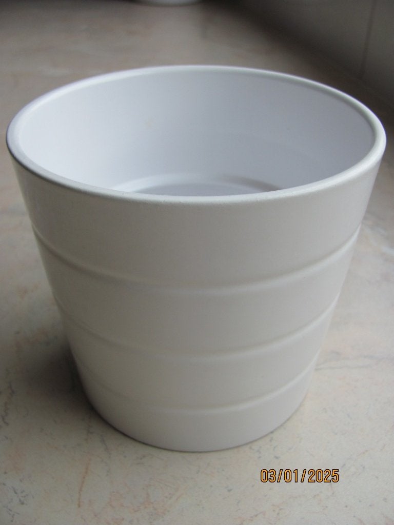NIEUWSTAAT wit geribbeld ROND aardewerk BLOEMPOT ringen ø 13, Overige materialen, Minder dan 30 cm, Minder dan 60 cm, Rond