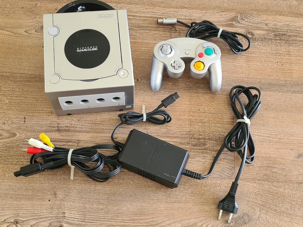 Nintendo Gamecube Zilver/Silver, Spelcomputers en Games, Spelcomputers | Nintendo GameCube, Ophalen of Verzenden, Zo goed als nieuw
