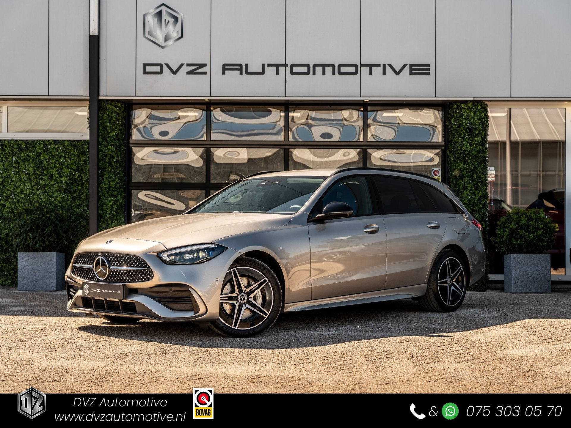 Mercedes-Benz C-klasse Estate 300 e AMG Line | Night | 360 C, Auto's, Achterwielaandrijving, Zwart, 4 cilinders, Met garantie (alle)