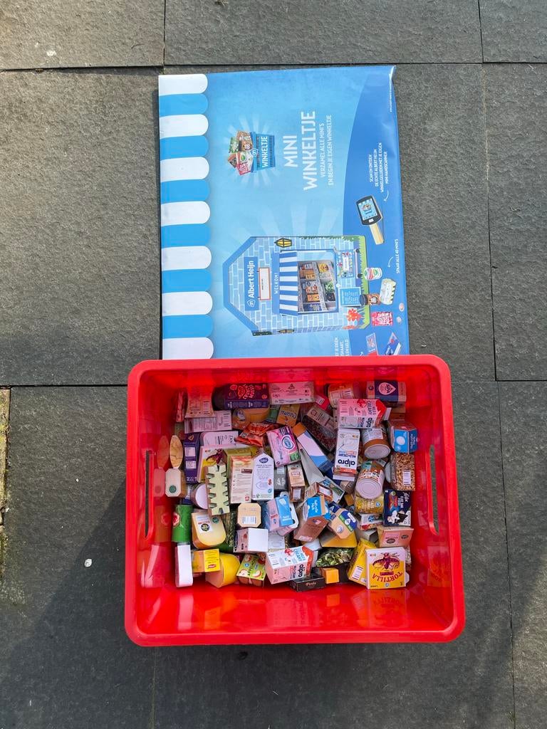 Albert Heijn Mini Winkeltje met 140 mini's, Ophalen, Gebruikt, Jongen of Meisje