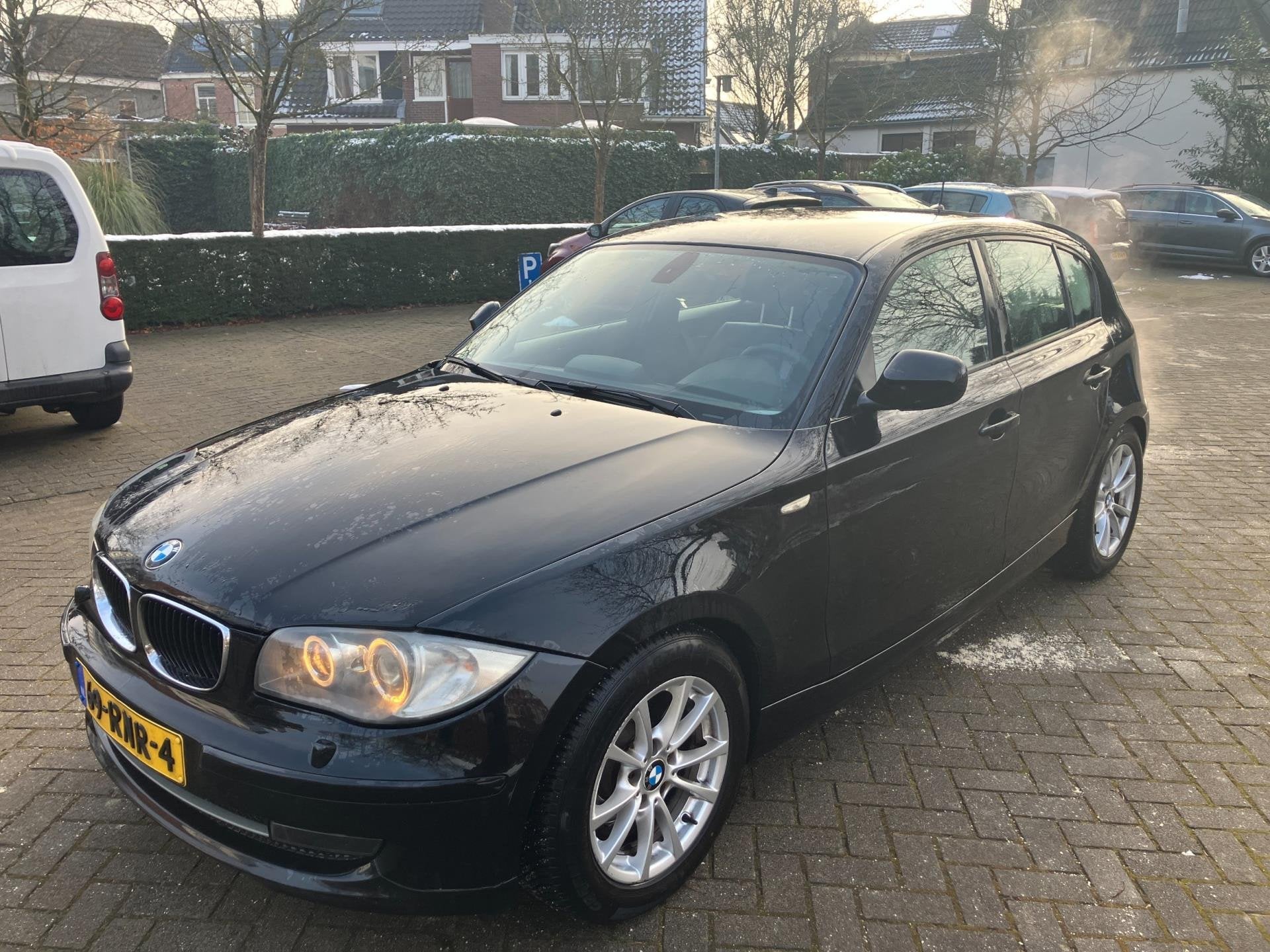 BMW 1-serie 116i EffDyn. Ed. Business Line Ultimate Edition, 1-Serie, Euro 5, Achterwielaandrijving, Zwart