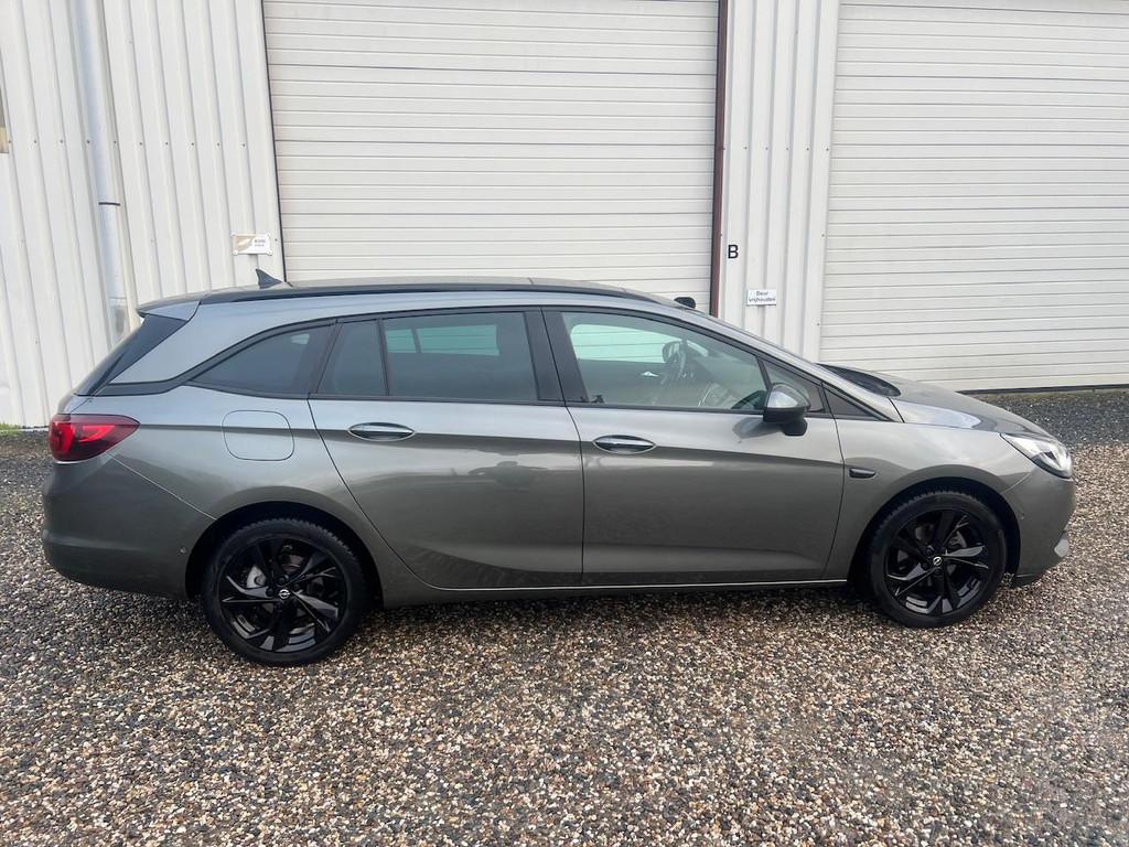 Opel Astra Sports Tourer 1.4 Ultimate AUT.DAKJE.NAVI.CAM.LEE, Auto's, Gebruikt, 146 pk, Origineel Nederlands, 3 cilinders