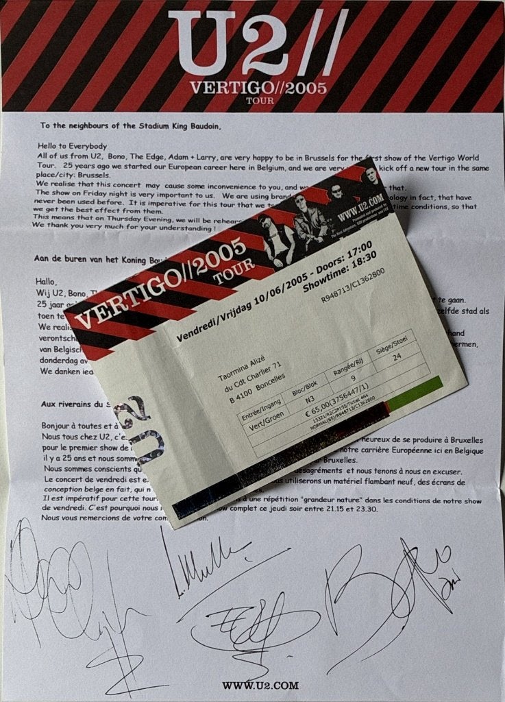 U2 - Vertigo Tour 2005 ticket + buurtbrief, Ophalen of Verzenden, Zo goed als nieuw, Foto of Kaart, Gesigneerd