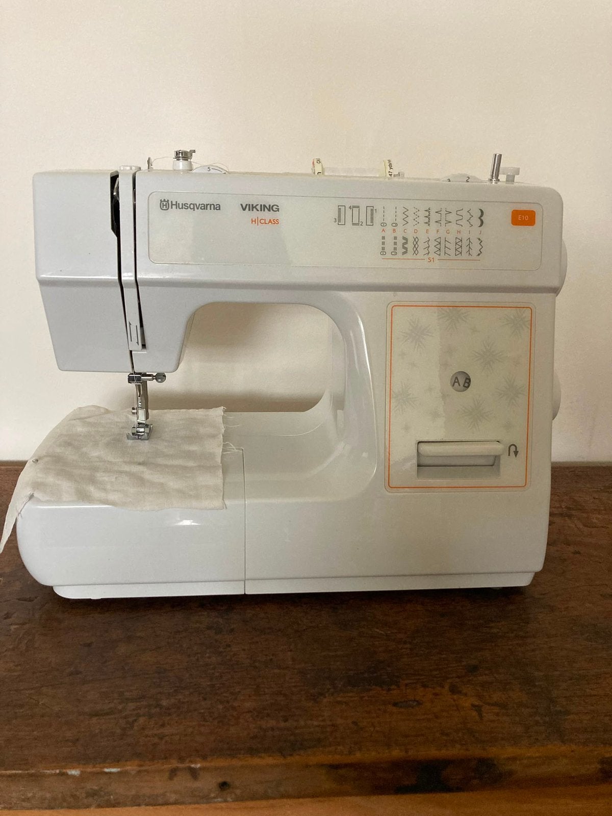 Husqvarna Viking H|Class E10 naaimachine, Ophalen, Gebruikt, Naaimachine, Husqvarna