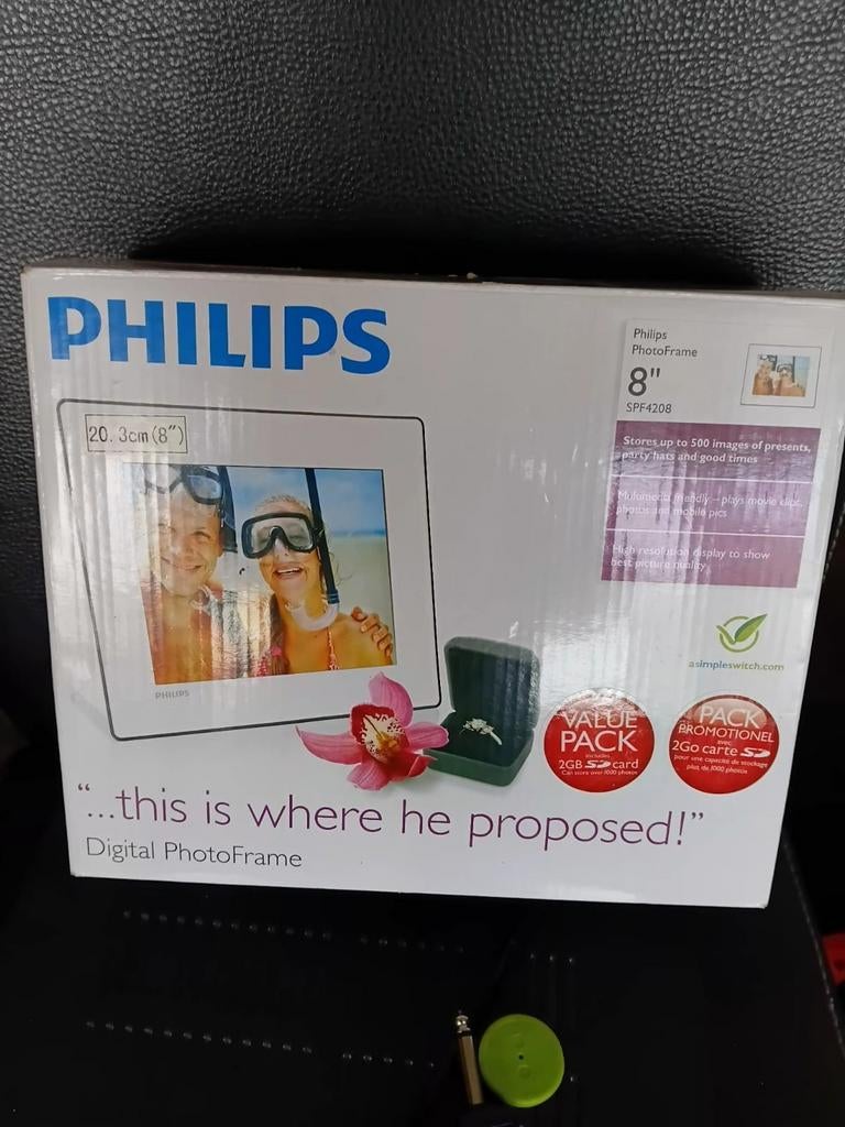 Philips Digital PhotoFrame 8" SPF4208 - Nieuw in doos, Audio, Tv en Foto, Fotografie | Digitale fotolijsten, Nieuw, Film, 8 tot 12 inch