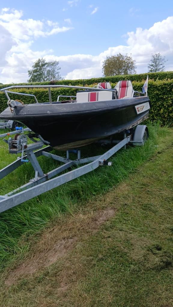 Consoleboot met 100 pk yamaha bb motor, Watersport en Boten, Speedboten, Ophalen, Polyester