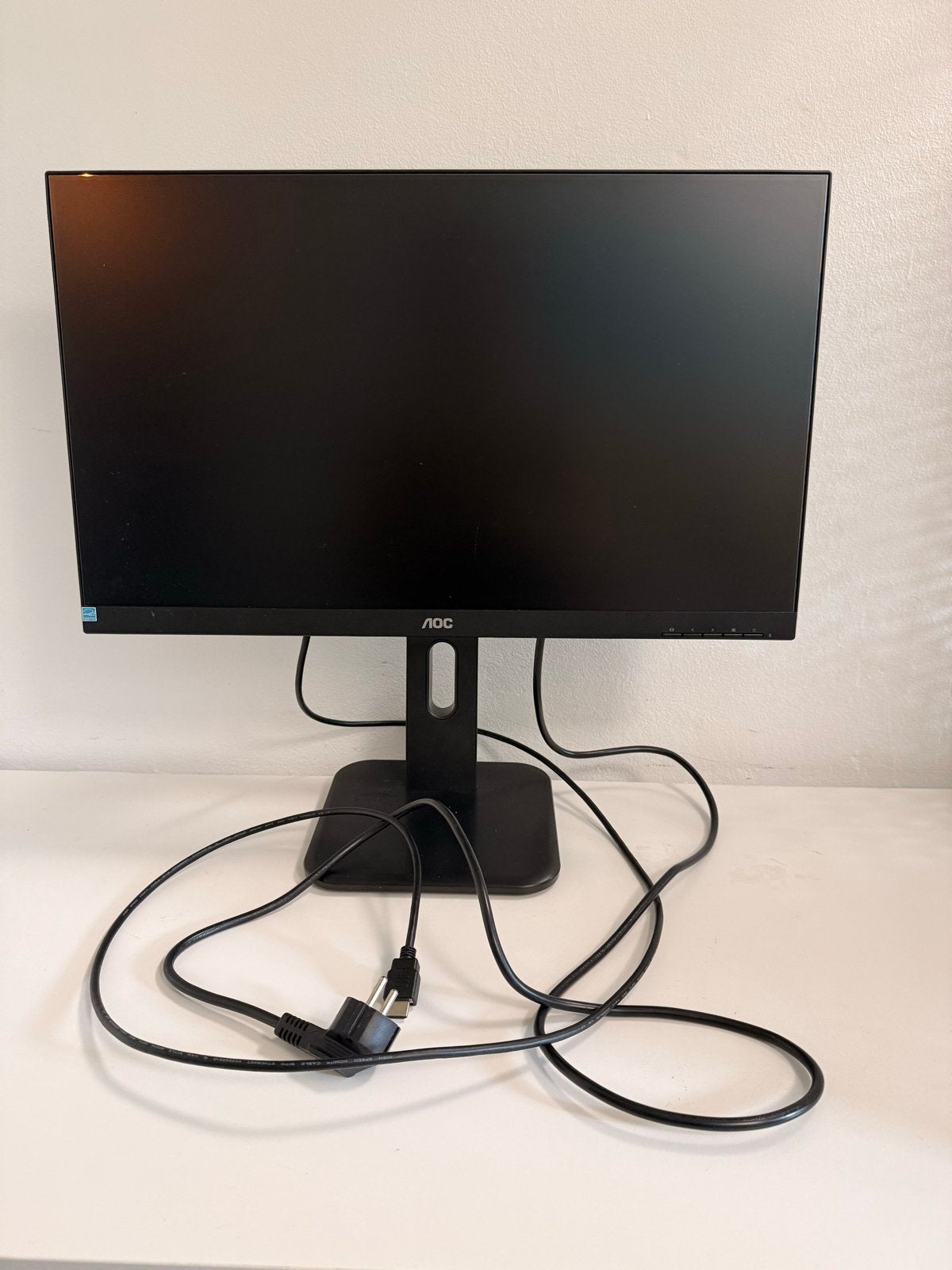 AOC 24P1 Monitor Zwart - In Hoogte Verstelbaar & Diverse Aan, Computers en Software, Monitoren, Ophalen, In hoogte verstelbaar
