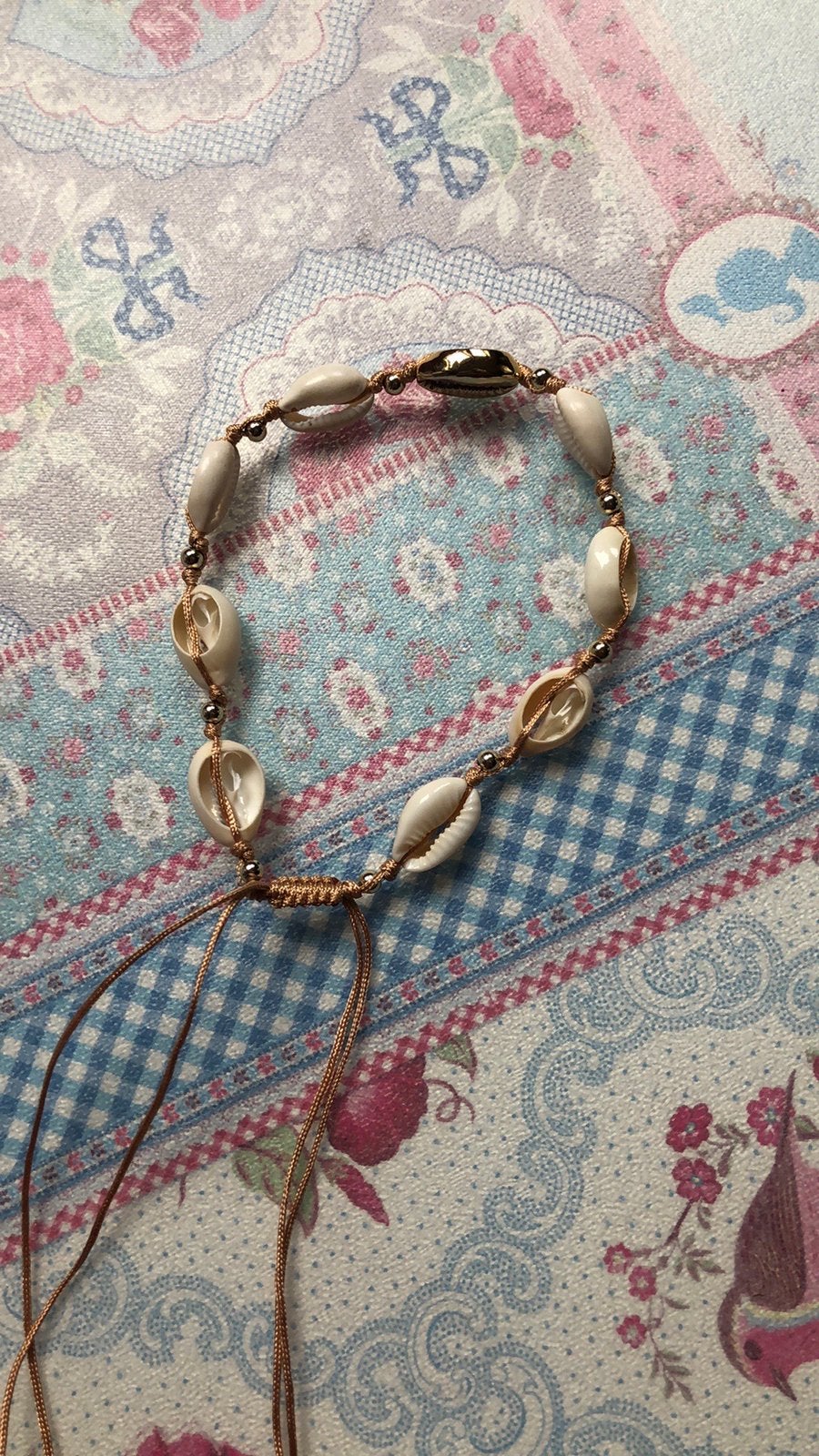 Nieuw schelp roomkleurige armband shell schelpen, Ophalen of Verzenden, Nieuw, Overige materialen