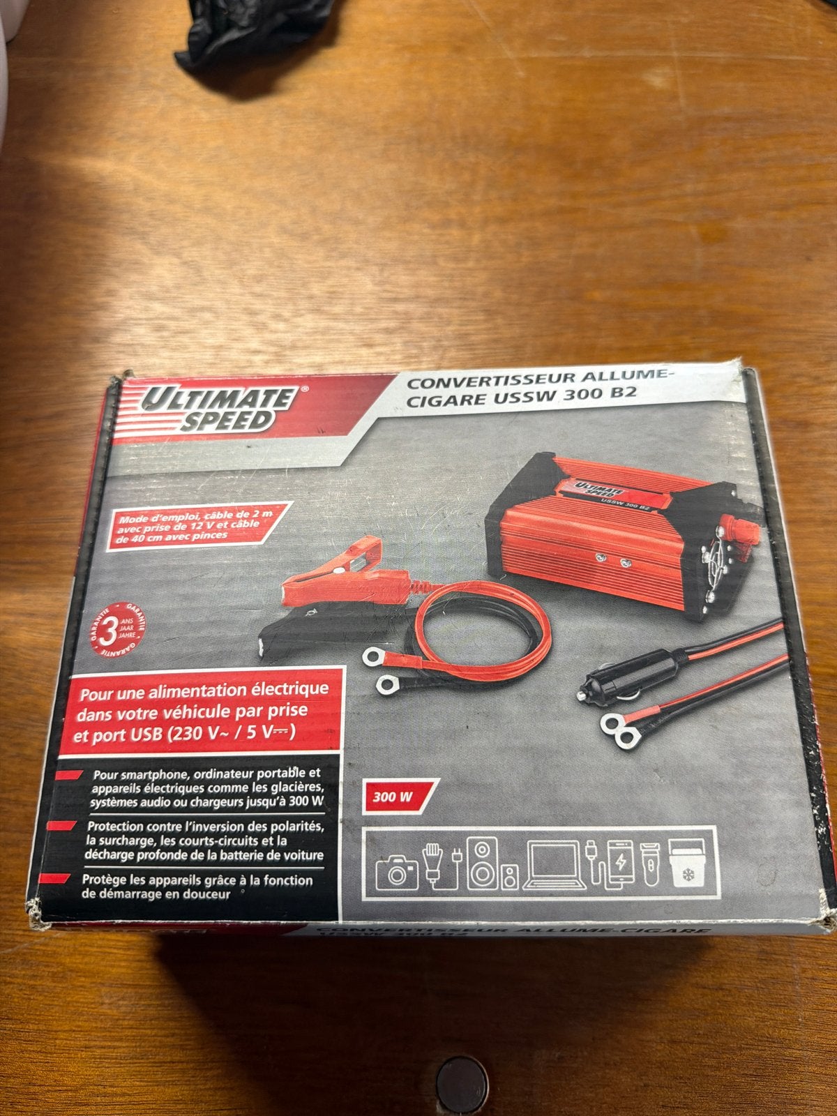 Nieuwe Ultimate Speed Omvormer 12V naar 220V (300W), Ophalen of Verzenden, Nieuw, Universele onderdelen
