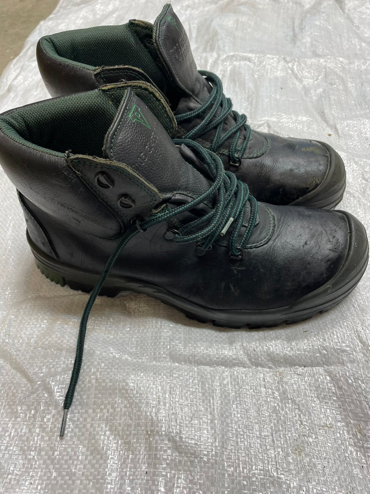 Bata werkschoenen mt 45, Ophalen of Verzenden, Gebruikt